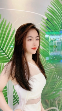 か嫩妹兼职三点粉嫩女友感